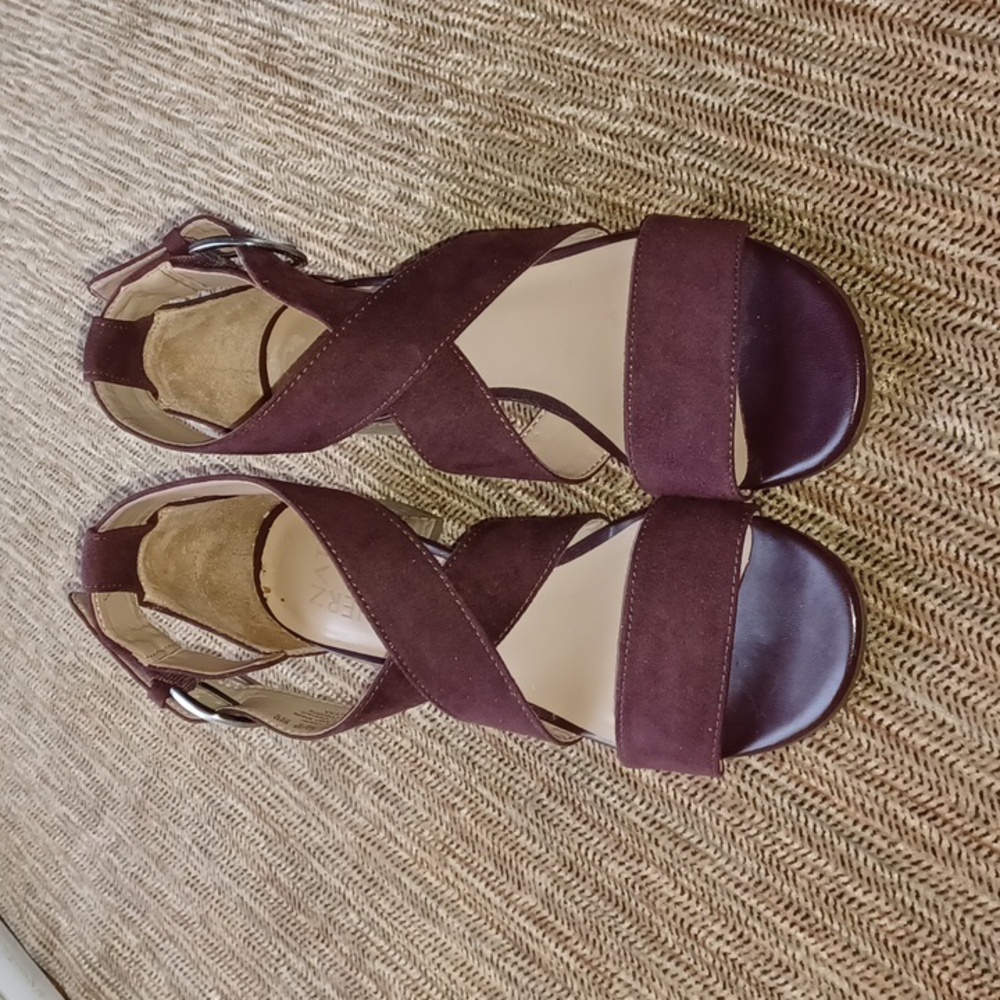 Amelia Naturalizer Sandals